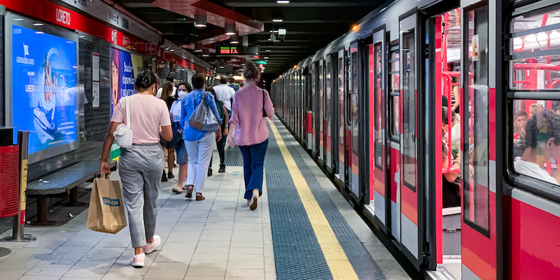 La metro di Milano (LaPresse)