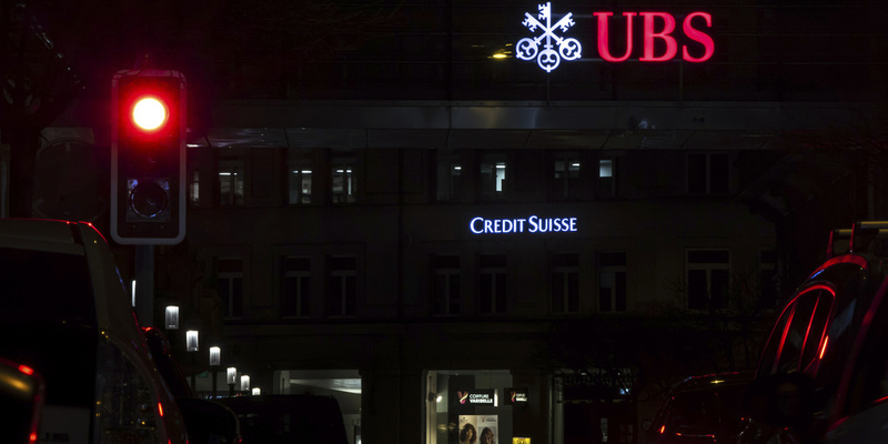 Secondo il Financial Times la banca svizzera UBS starebbe trattando per comprare Credit Suisse