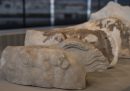 Il Vaticano ha restituito alla Grecia tre frammenti del Partenone