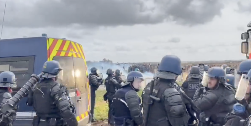 (Screenshot di un video dal profilo Twitter della Gendarmeria francese)