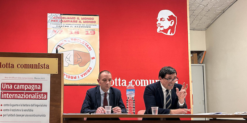 Il corso di marxismo di Lotta Comunista (Angelo Mastrandrea/il Post)
