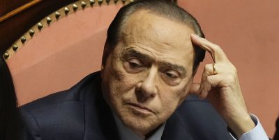 Silvio Berlusconi è ricoverato in terapia intensiva