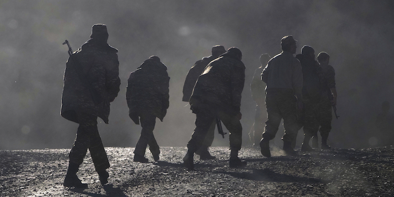 Almeno 7 soldati sono stati uccisi negli scontri tra gli eserciti di Armenia e Azerbaijan vicino al confine tra i due paesi