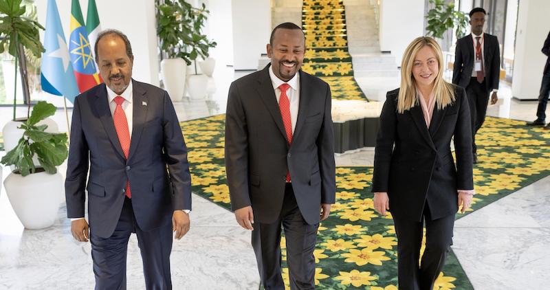 Il presidente somalo Hassan Sheikh Mohamud, il primo ministro etiope Abiy Ahmed e la presidente del Consiglio Giorgia Meloni ANSA/ FILIPPO ATTILI / UFFICIO STAMPA 