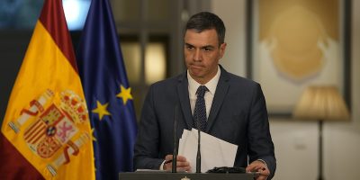 Le scuse di Pedro Sánchez per gli «effetti indesiderati» della legge sul consenso