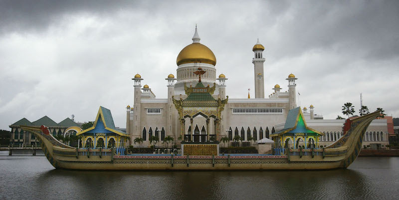 La più famosa moschea di Bandar Seri Begawan, capitale del Brunei (Christopher Furlong/Getty Images)