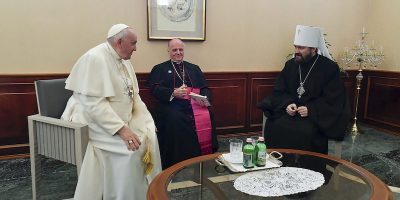 Papa Francesco dice che esiste una missione di pace del Vaticano per l'Ucraina