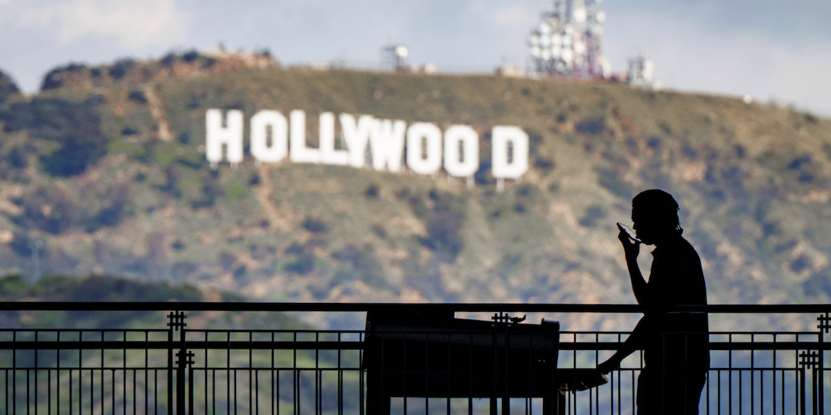 La scritta Hollywood sulle colline di Los Angeles (AP Photo/J. David Ake, File)