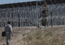 Stati Uniti e Messico hanno fatto un accordo per gestire i flussi di migranti dall'11 maggio, quando scadranno le contestate norme introdotte da Trump