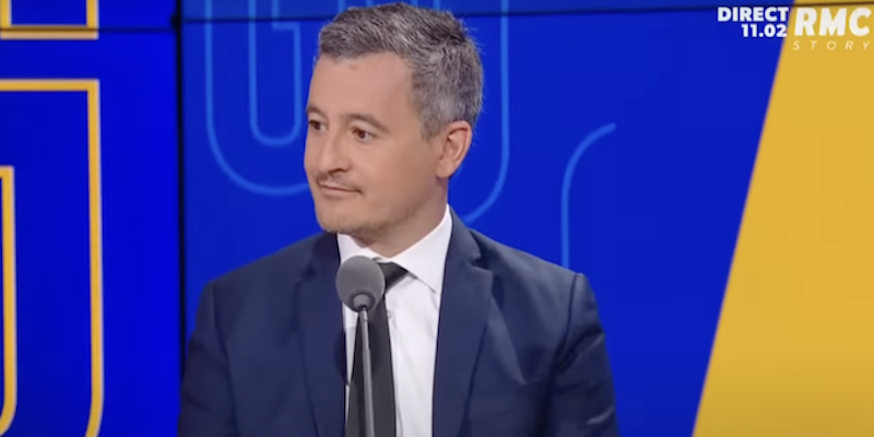 Il ministro dell'Interno francese ha fatto arrabbiare il governo italiano