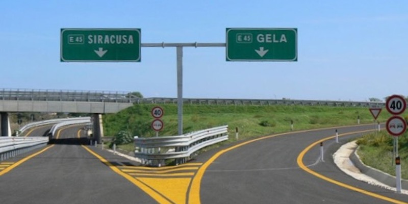 autostrada tra siracusa e gela