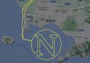 Lo stemma del Napoli disegnato dalla traiettoria di volo di un aereo