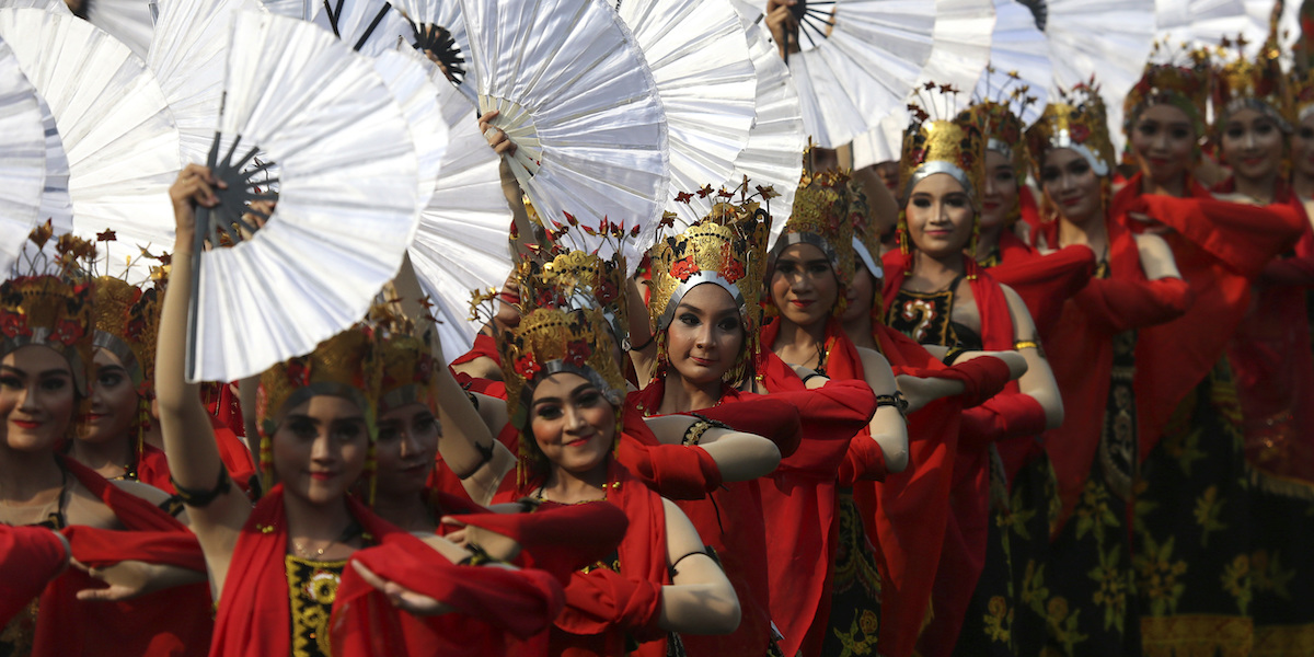 Una danza durante le celebrazioni per il 72esimo anniversario dell'indipendenza dell'Indonesia