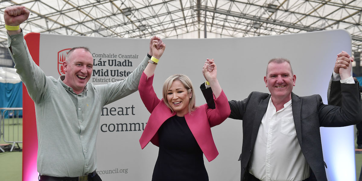 Il partito nazionalista di sinistra Sinn Féin ha vinto le elezioni locali in Irlanda del Nord