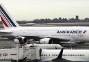 In Francia è entrata in vigore la legge che vieta tre tratte aeree che possono essere sostituite dai treni