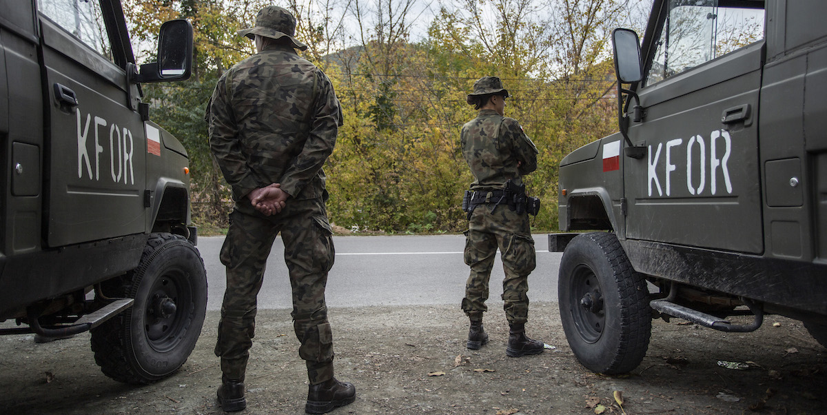Soldati della NATO a Zvecan, 12 ottobre 2022 (Ferdi Limani/Getty Images)