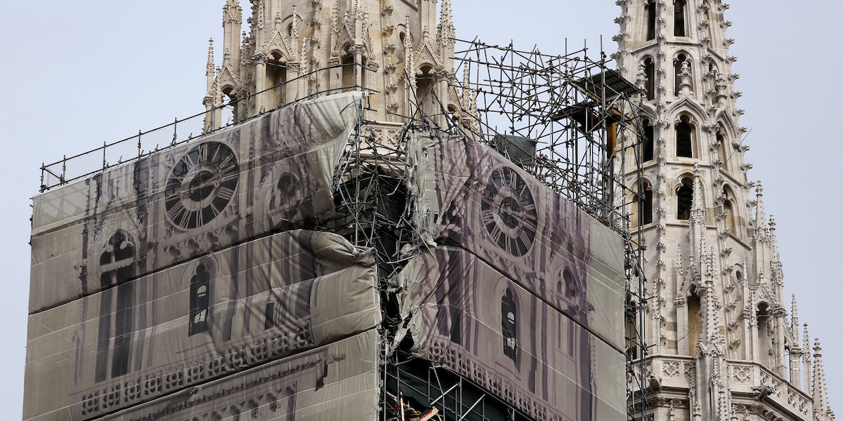 A Zagabria la gente si è affezionata alle impalcature della cattedrale