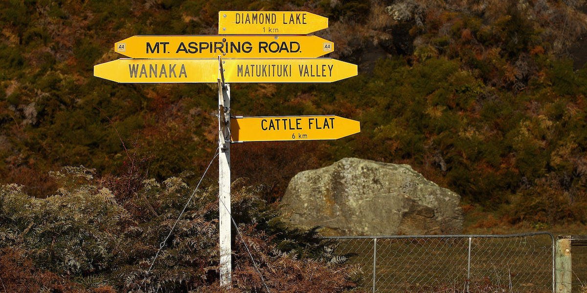 Non tutti vogliono i cartelli stradali bilingui in Nuova Zelanda