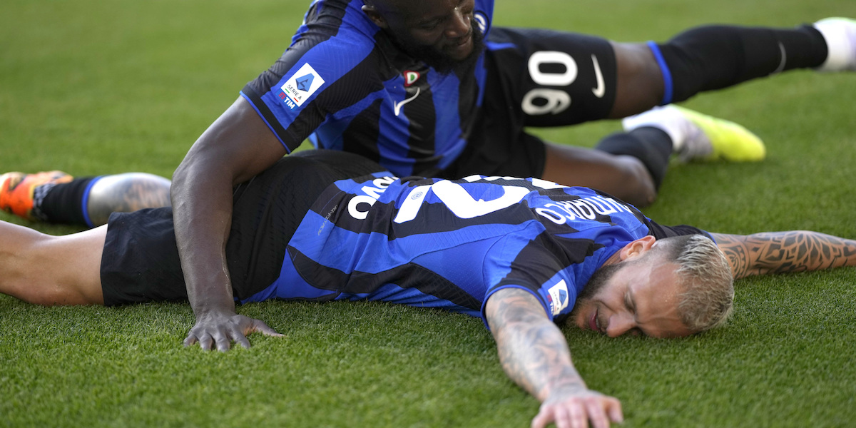 Federico Dimarco dopo un gol alla Roma (AP Photo/Andrew Medichini)