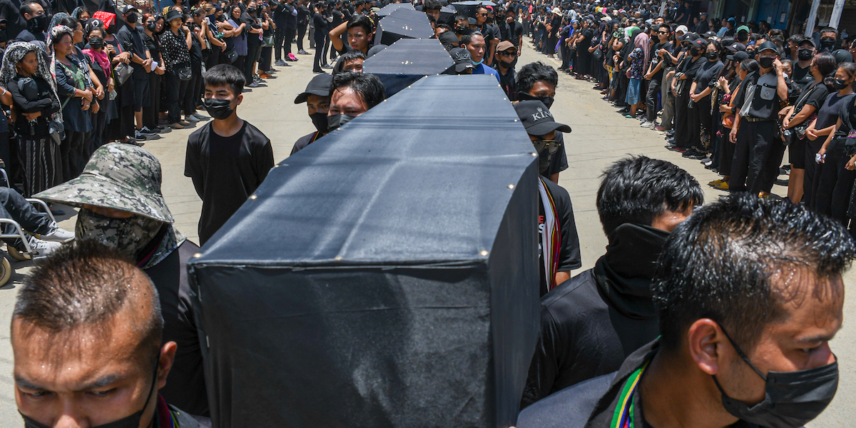 Una manifestazione in Manipur per ricordare i morti negli scontri (Biplov Bhuyan/SOPA Images via ZUMA Press Wire)