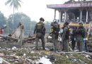 Almeno nove persone sono morte nell'esplosione di un magazzino di fuochi d'artificio in Thailandia