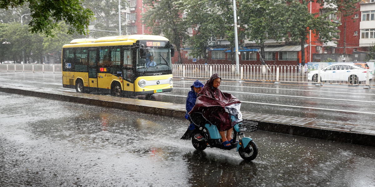 A Pechino sono morte due persone e ci sono migliaia di sfollati per il passaggio del tifone Doksuri