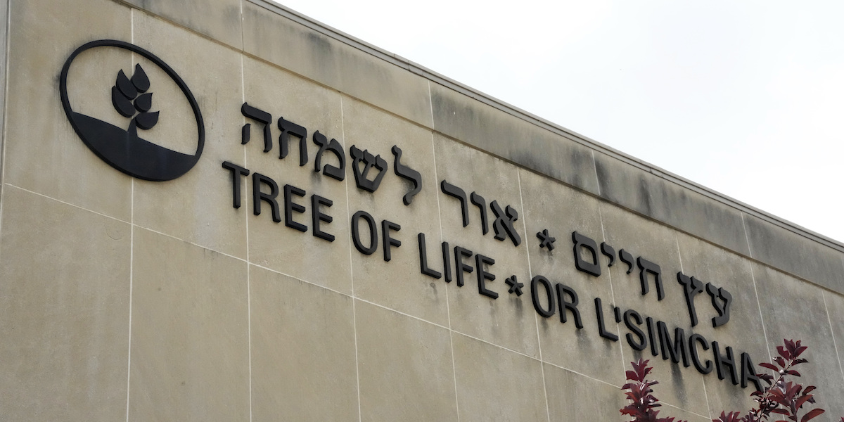 La sinagoga Tree of Life di Pittsburgh, in cui nel 2018 sono morte 11 persone a causa di un attentato (AP Photo/Gene J. Puskar/File)