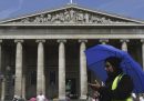 Il British Museum di Londra è stato evacuato a causa dell'accoltellamento di un uomo in una via intorno al museo