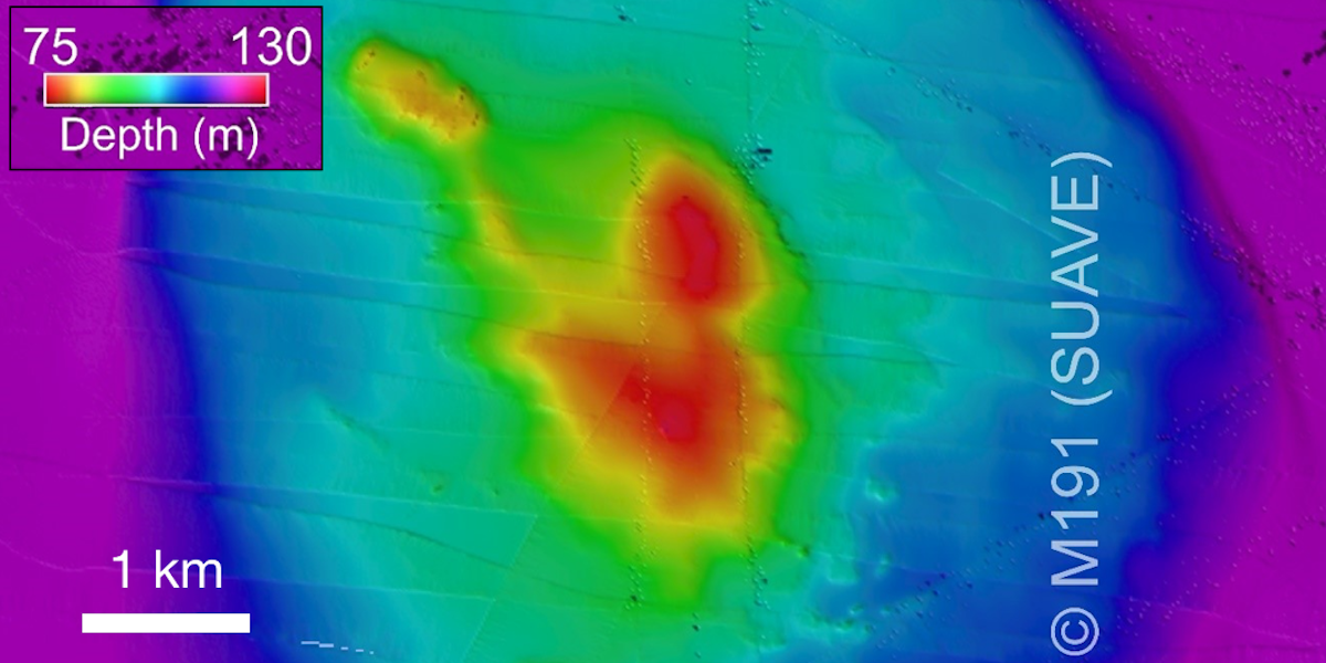 Mappa batimetrica di uno dei vulcani scoperti nel Canale di Sicilia in una spedizione scientifica (M191 SUAVE tramite l'Istituto nazionale di oceanografia e geofisica sperimentale)