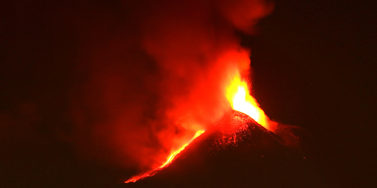 L'eruzione dell'Etna del 14 agosto 2023 (© Jin Mamengni/Xinhua via ZUMA Press, ANSA)