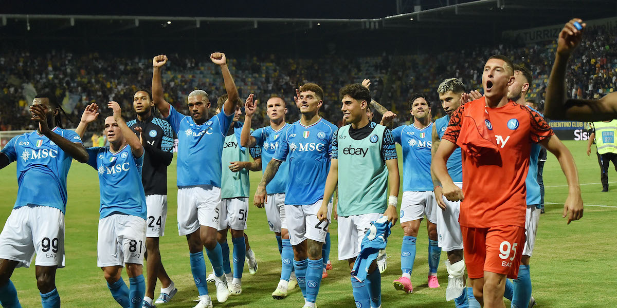 Il Napoli festeggia la vittoria a Frosinone Giuseppe Bellini/Getty Images)