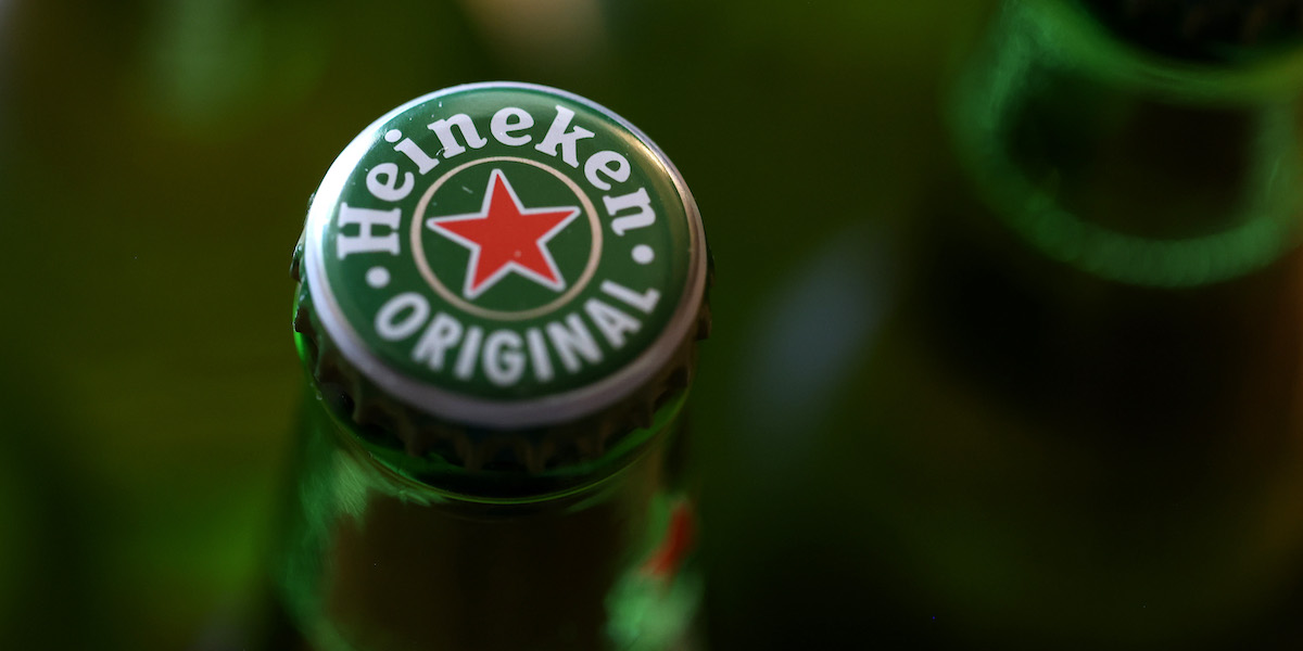 Heineken ha venduto tutte le sue attività in Russia per 1 euro