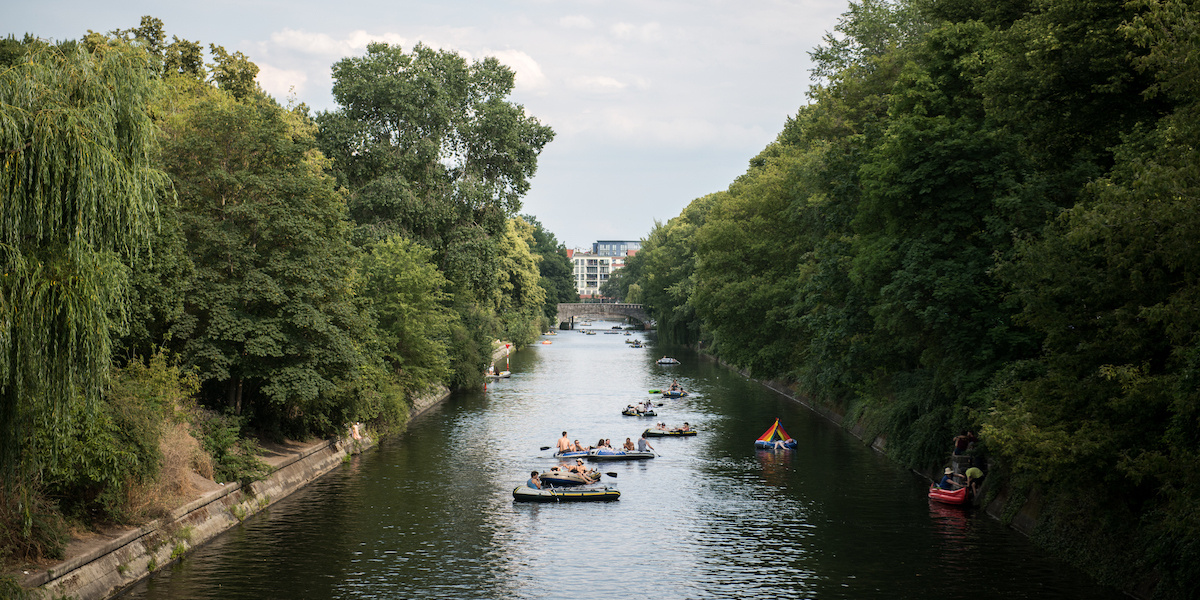 Il Landwehrkanal a Berlino, il 27 giugno 2020 (Steffi Loos/Getty Images)