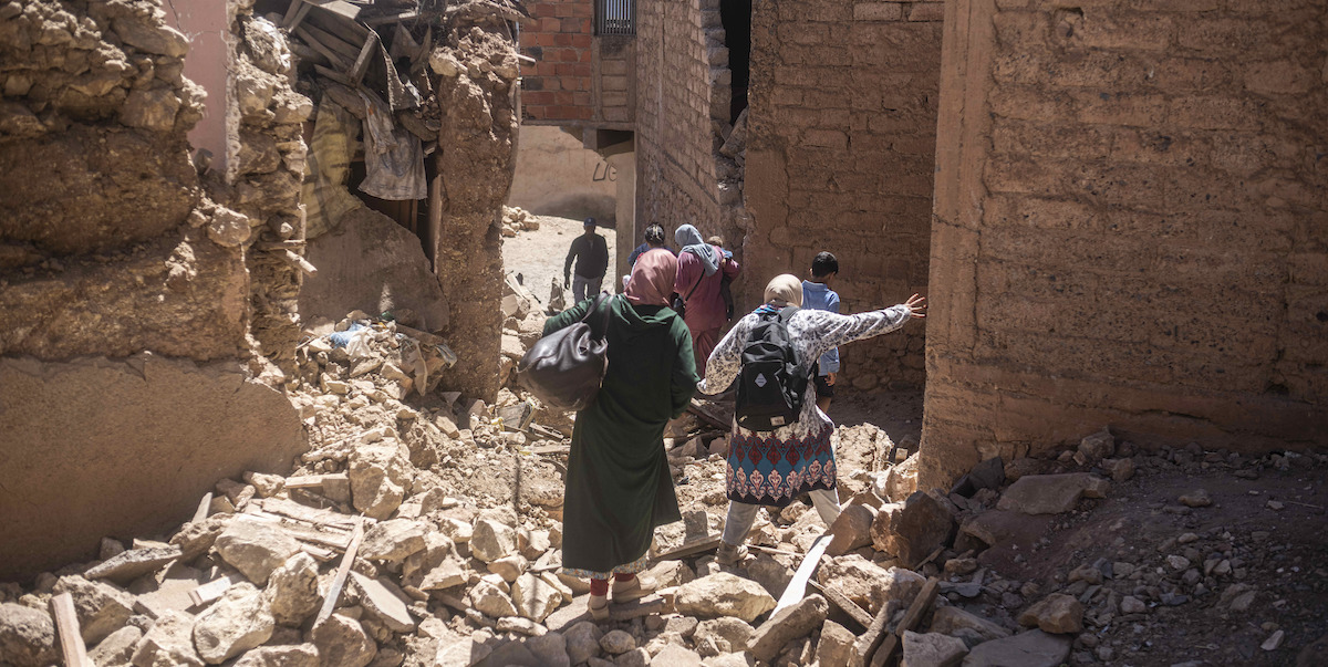 Edifici distrutti nella città di Moulay Brahim, circa 30 chilometri a sud di Marrakech (AP Photo/Mosa'ab Elshamy)