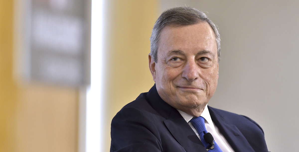 La presidente della Commissione Europea Ursula von der Leyen ha affidato a Mario Draghi il compito di scrivere un rapporto sul futuro della competitività europea