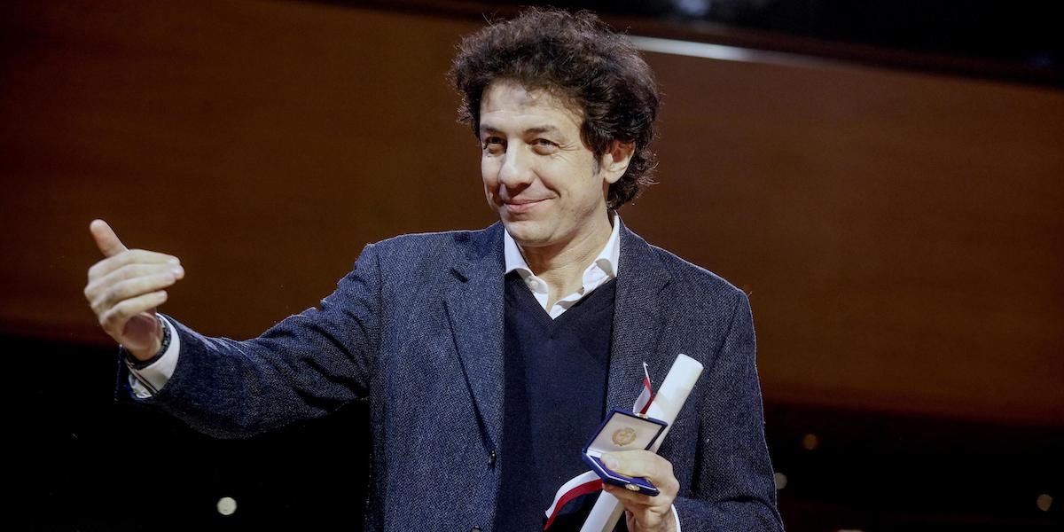 Marco Cappato dopo aver ricevuto un Ambrogino d'oro a Milano, il 7 dicembre 2022 (ANSA/MOURAD BALTI TOUATI)