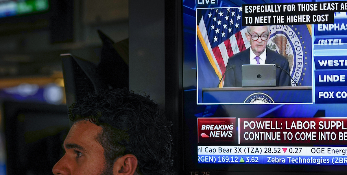 La conferenza stampa del presidente della Federal Reserve Jerome Powell (AP Photo/Seth Wenig)