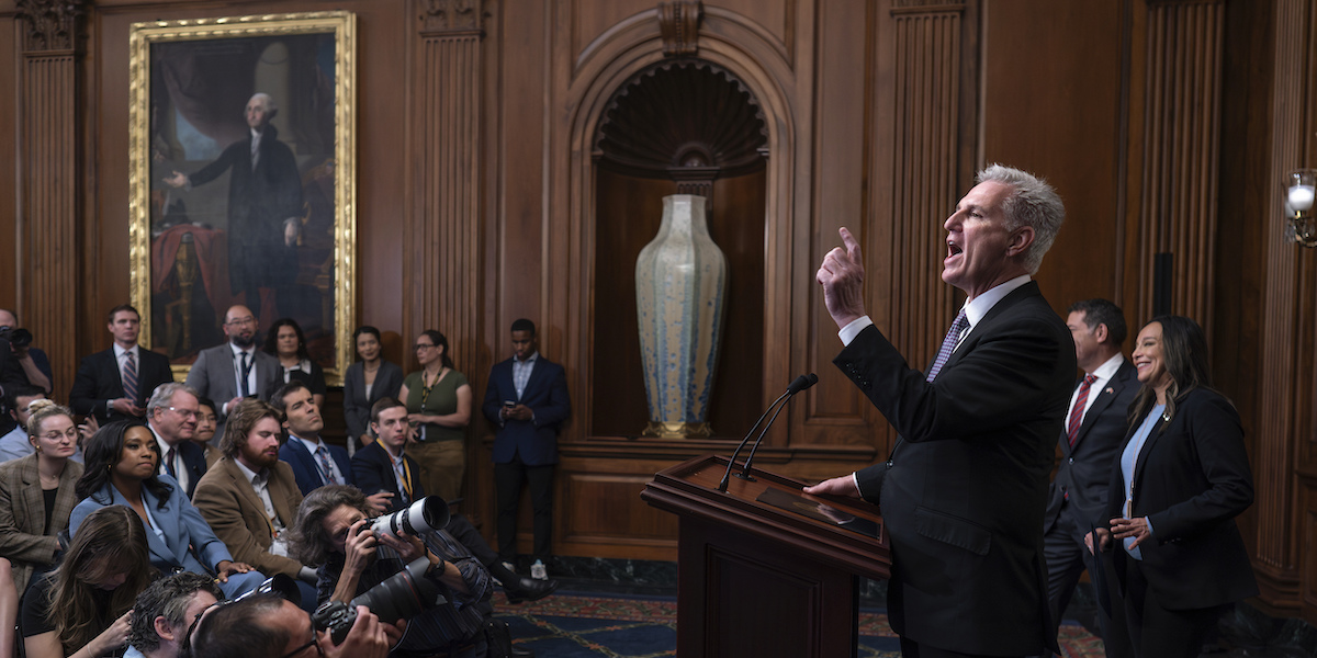 Lo speaker della Camera, il Repubblicano Kevin McCarthy (AP Photo/J. Scott Applewhite)