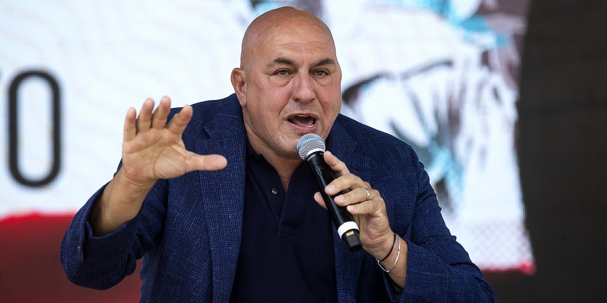 Il ministro della Difesa Crosetto è tornato a prendersela con la Germania per la questione migranti