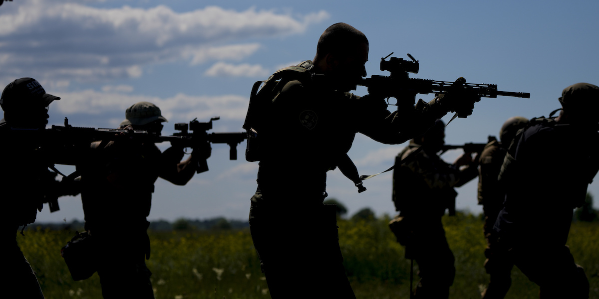 Gli Stati Uniti hanno inviato all’Ucraina oltre un milione di proiettili confiscati all’Iran