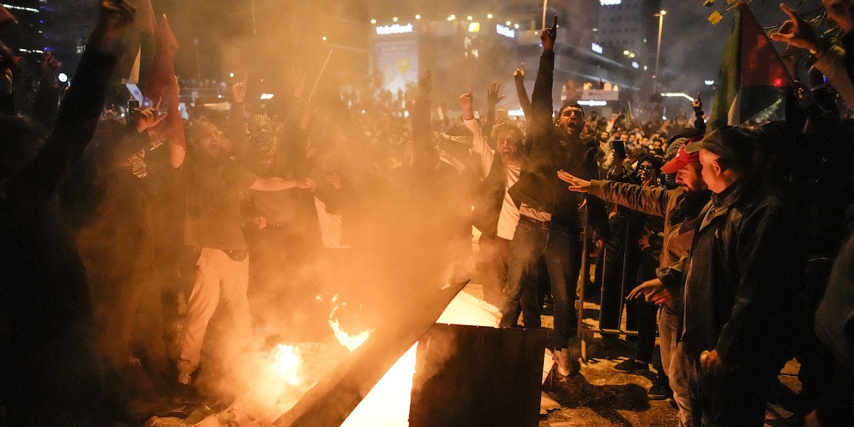 Una protesta in Turchia (AP Photo/Emrah Gurel)