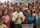 In Venezuela si vota per scegliere il leader dell'opposizione a Maduro