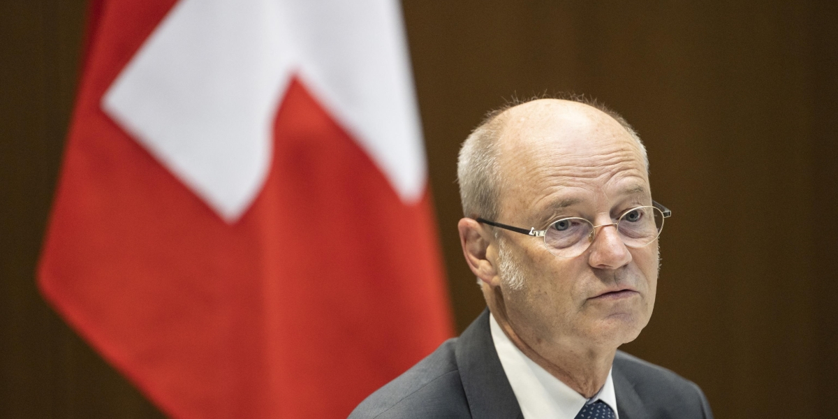 Il procuratore generale svizzero Stefan Blättler (EPA/ALESSANDRO DELLA VALLE)
