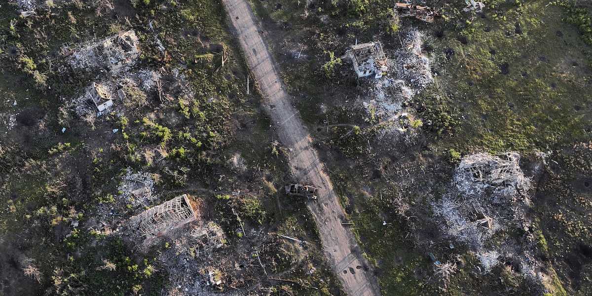 Edifici distrutti a Klishchiivka, nella regione di Donetsk, lo scorso 24 settembre