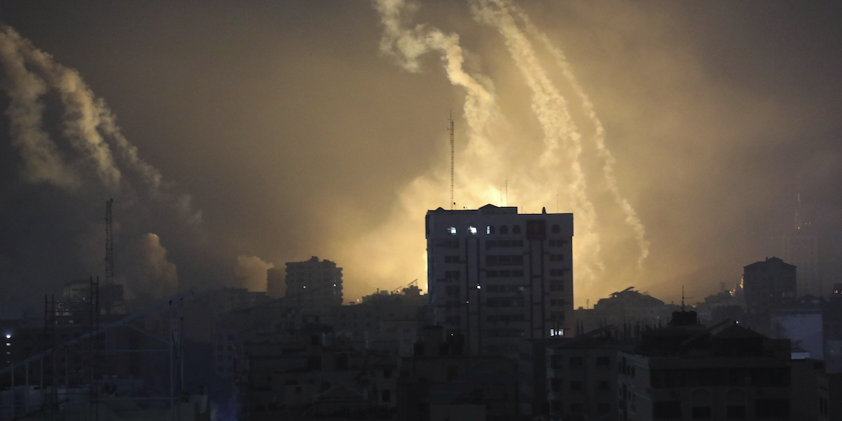 Bombardamenti sulla parte nord della Striscia di Gaza, il 28 ottobre (AP Photo/Abed Khaled)
