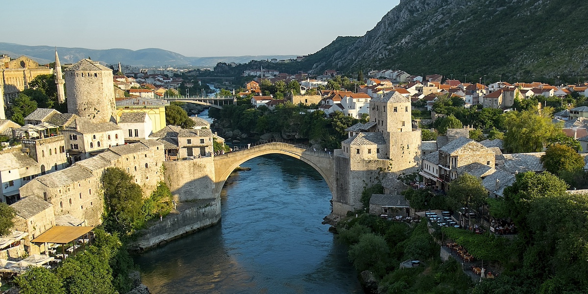 Il ponte di Mostar ricostruito (Marco Secchi / Getty Images)
