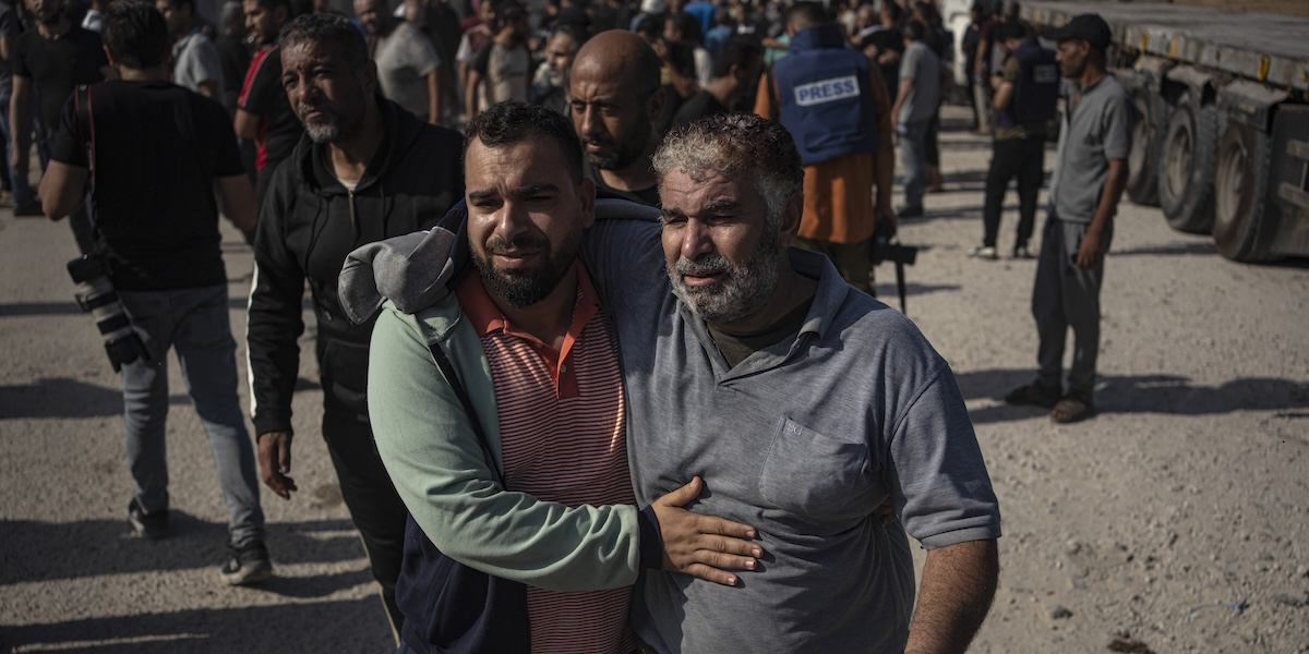 Molti lavoratori di Gaza sono rimasti bloccati in Israele o in Cisgiordania