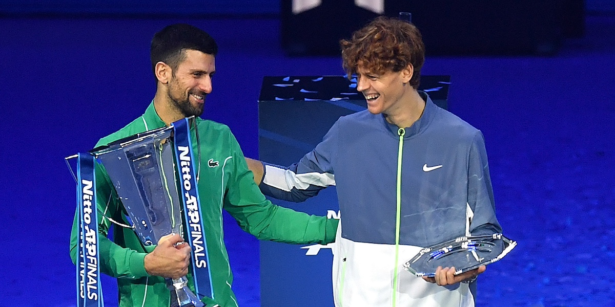 Novak Djokovic e Jannik Sinner durante le premiazioni (Valerio Pennicino/Getty Images)
