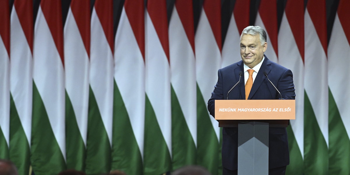 Il primo ministro ungherese Viktor Orbán ha avviato una “consultazione nazionale” sul sostegno militare e finanziario all'Ucraina