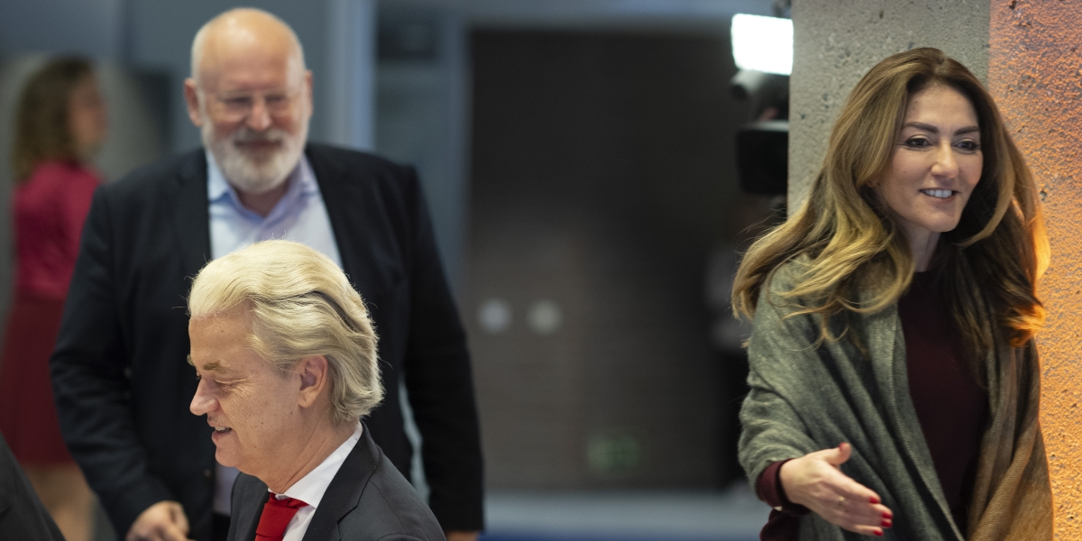 Geert Wilders, a sinistra, Dilan Yesilgöz, a destra (AP Photo/Peter Dejong)